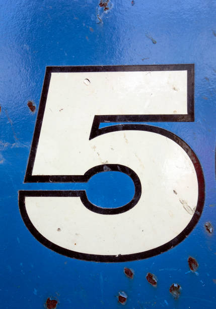 istock Written Wording in Distressed State Typography Found Number Five 5 1015381806
