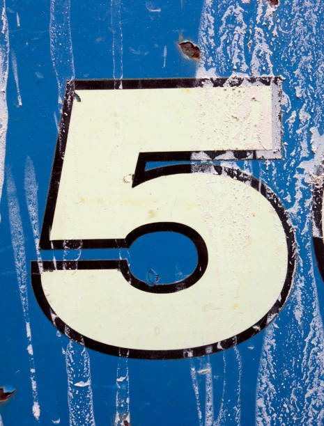 istock Written Wording in Distressed State Typography Found Number Five 5 1015387556