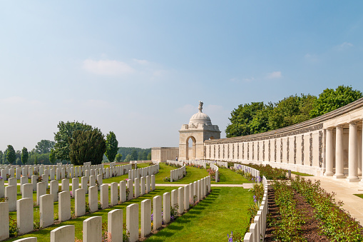 Zonnebeke, Belgium - Mai 20, 2018: Tyne cot military cemetery in flanders fields on a beautiful day .