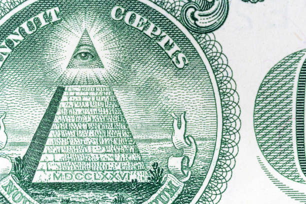 istock Detail of a one-dollar note, close-up 1015442986