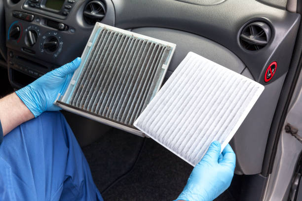 istock Clean and dirty cabin pollen air filter for a car 1015447742