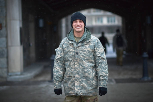 primer día en el ejército de la escuela, vamos a hacer esto - marines adult student camouflage camouflage clothing fotografías e imágenes de stock