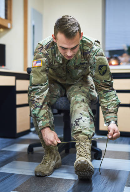 batalla es mejor en botas - marines adult student camouflage camouflage clothing fotografías e imágenes de stock