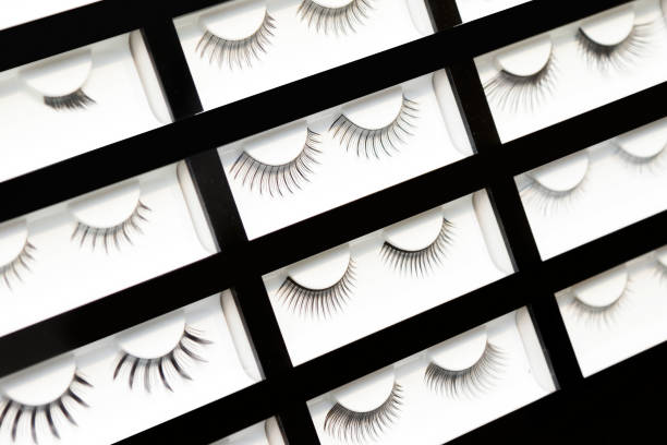 istock Samples of artificial eyelashes in the cosmetic shop 1015448656