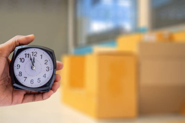 1200 Time 70+ 1200 Noon Stock Photos, Pictures & Royalty-Free Images - iStock
