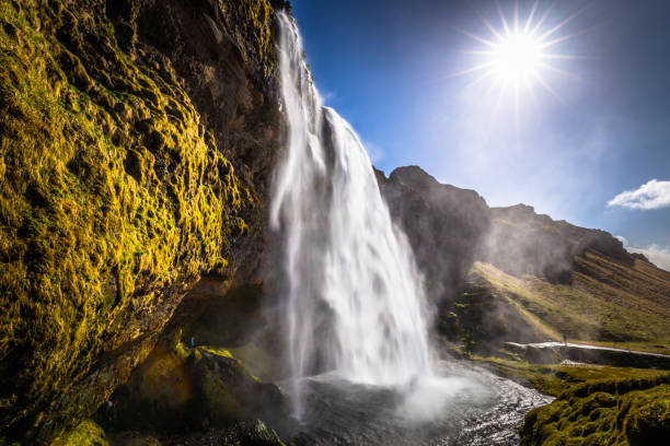istock Seljalandsfoss - May 04, 2018: Seljalandsfoss waterfall, Iceland 1015604240
