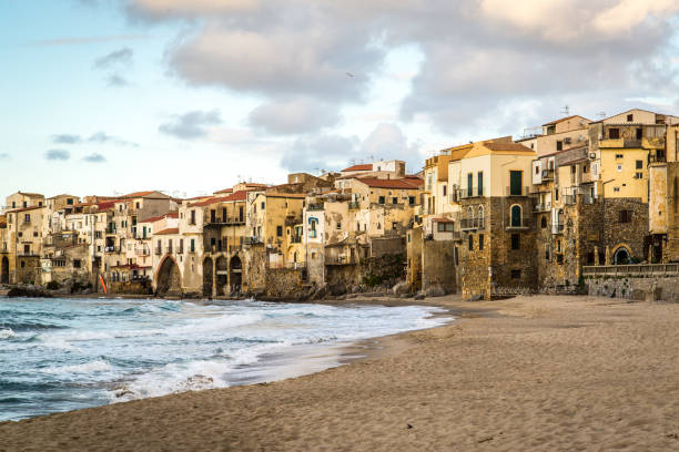 costa siciliana - gaube - fotografias e filmes do acervo