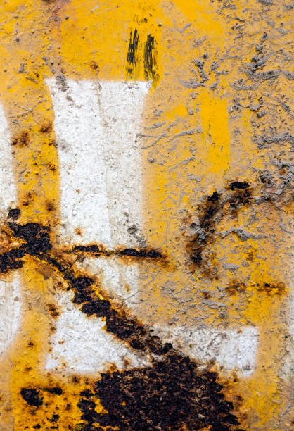 istock Written Wording in Distressed State Typography Found Letter L 1015620922