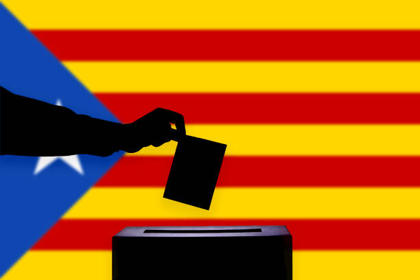 istock Catalonia flag with ballot box 1015650184