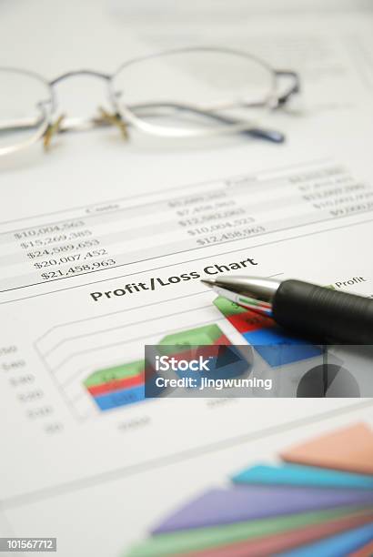 Gewinn Oder Verlust Tabelle Stockfoto und mehr Bilder von Geld verdienen - Geld verdienen, Verlust, Geschäftsleben