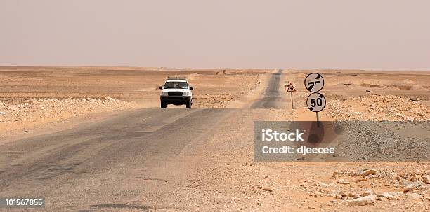 One 4x4 Jeep In Tunisian Desert Between Tataouine And Douz Stock Photo - Download Image Now