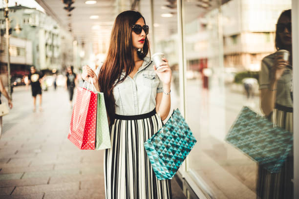istock Woman in Shopping 1015679498