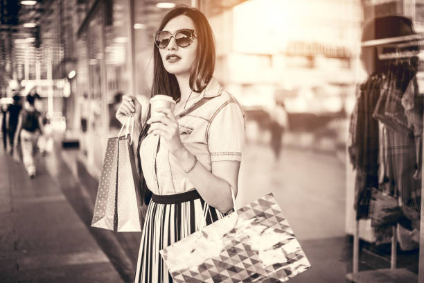 istock Woman in Shopping 1015679580