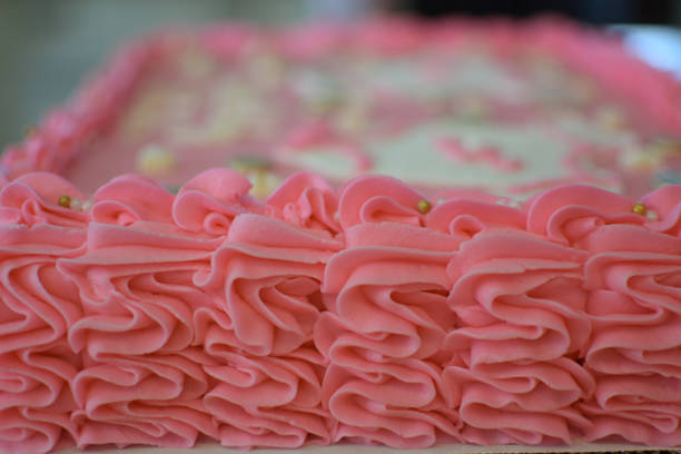 istock Pink Buttercream Swirls 1015694932