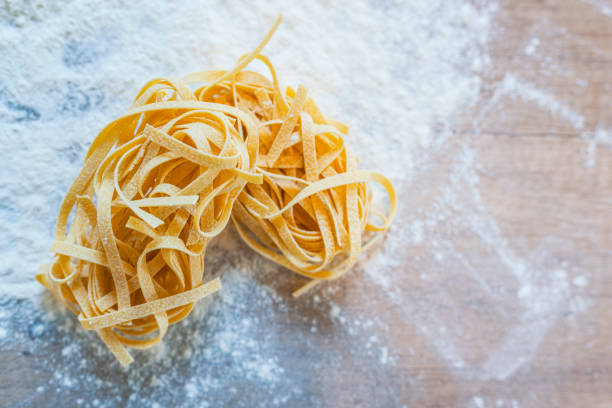 istock Freshly prepared fettuccine pasta closeup 1015921206
