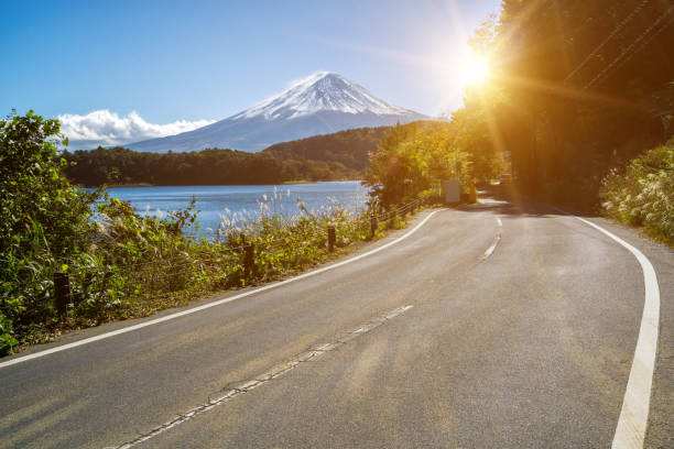 monte fuji en japón y en camino a lago kawaguchiko - 1825 fotografías e imágenes de stock