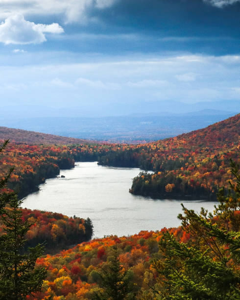 istock Vermont Fall Foliage Landscapes 1016006100