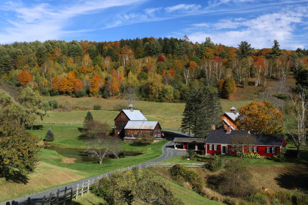 istock Vermont Fall Foliage Landscapes 1016013296