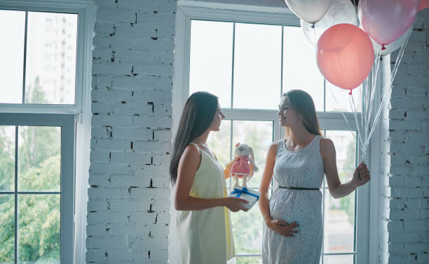 istock Baby shower with friends 1016031622