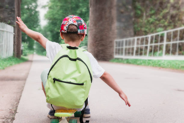 istock young skateboarder-traveler 1016058316