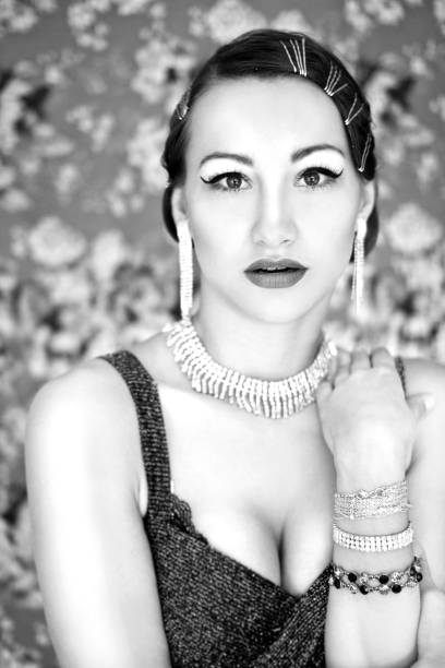 istock Glamour woman 1016161828