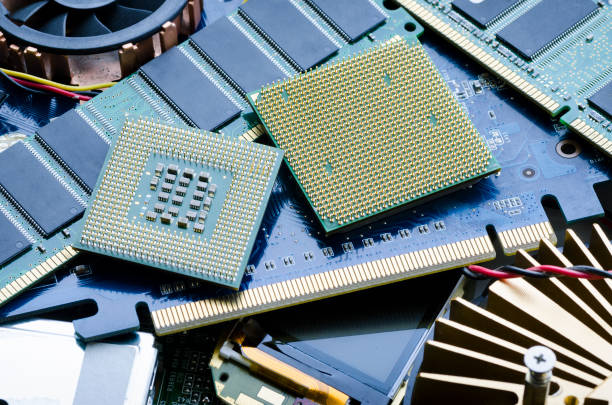 istock Processor and electronic boards for extraction of precious metals and recycling 1016189454