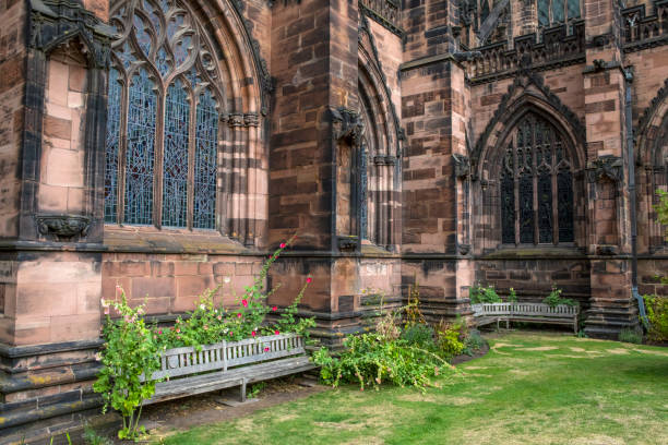 cathédrale de chester à chester, royaume-uni - chester england chester cathedral uk england photos et images de collection