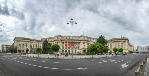 museo nazionale d'arte di bucarest romania - former famous place east architecture foto e immagini stock