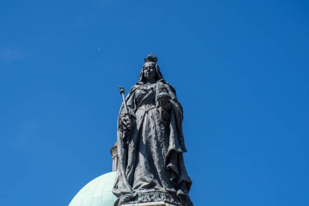 istock Statue of Queen Victoria with Dome 1016482254