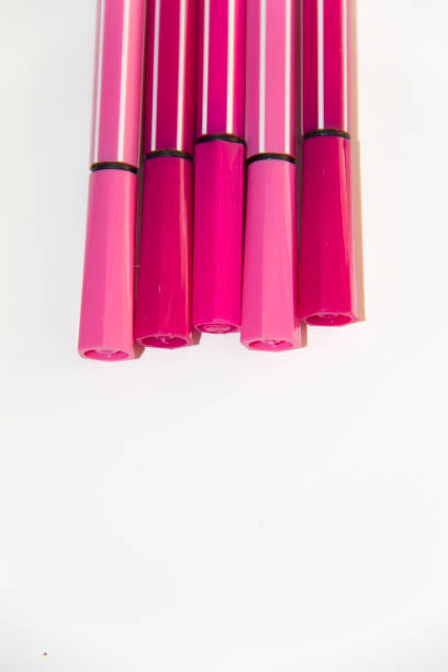 istock Felt-tip pens in pink tones 1016491550