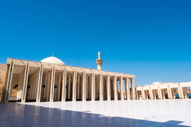 Grand Mosque in Kuwait City Grand Mosque / Al-Imam Al-Sadeq mosque in Kuwait City, exterior grand mosque stock pictures, royalty-free photos & images