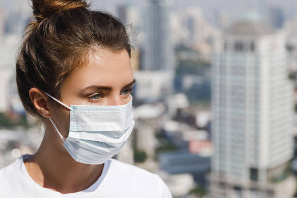 istock Air pollution or virus epidemic in the city 1016687710
