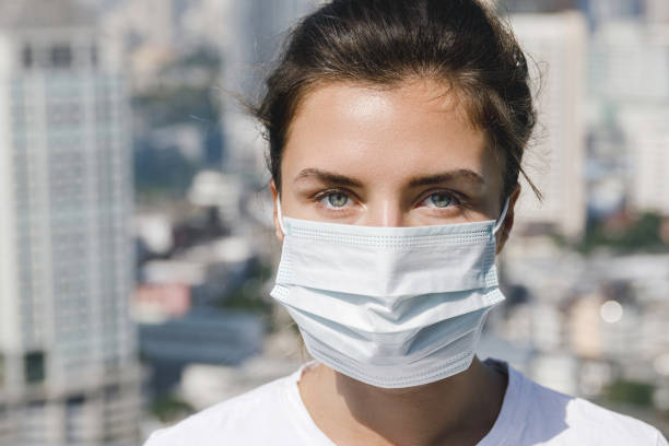 istock Air pollution or virus epidemic in the city 1016687730