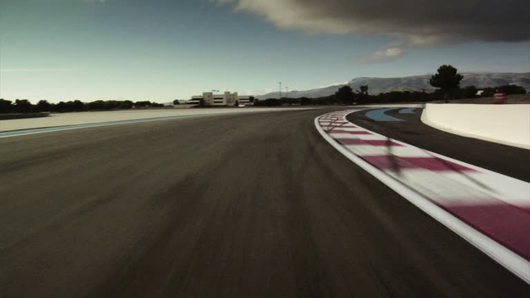 Race Track (HD 720)