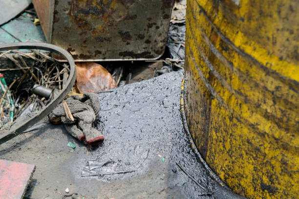 istock Hazardous waste, Used engine oil, dirty container, environment pollution 1016712712