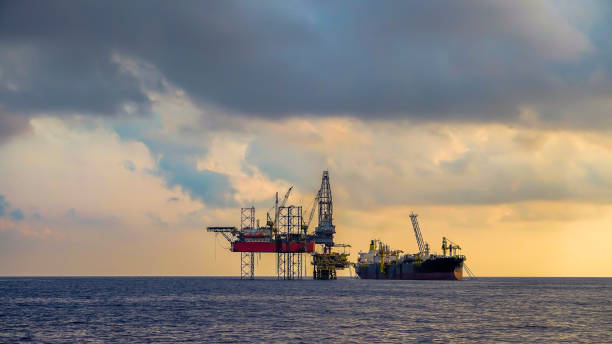 istock FPSO and drilling rig in offshore oil fields 1016737688