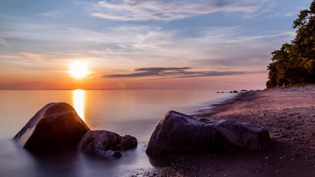istock Dusk Sunset Lake Michigan Beach 1016892782