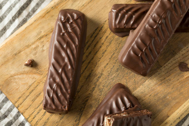 istock Sweet Homemade Milk Chocolate Candy Bars 1016943092