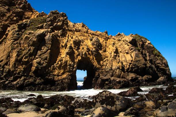 istock Pfeiffer Beach in the Big Sur 1017068260