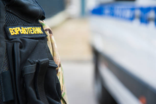 Federal security service Russian FSB officer in assault gear. Translation:"Explosives." Russian Federal security service spetsnaz stock pictures, royalty-free photos & images