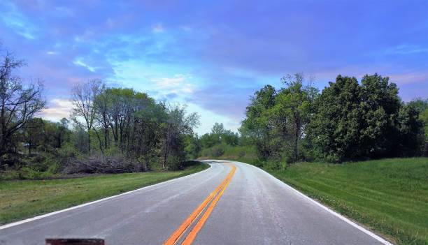 istock Rural road in missouri 1017591168