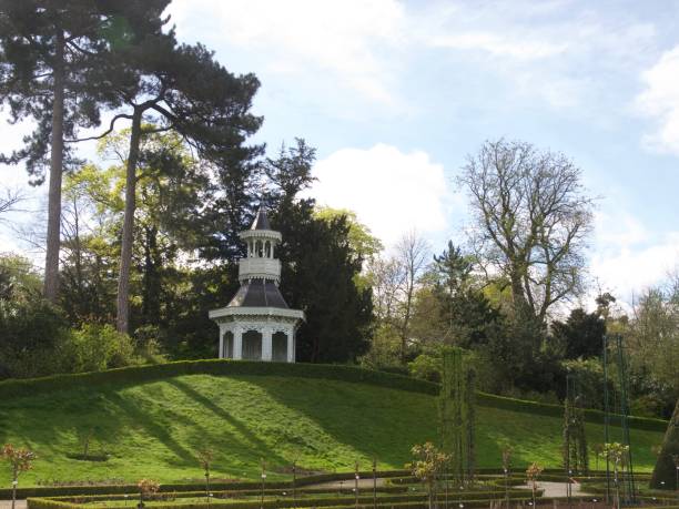 istock Parc de Bagatelle/Paris,France 1017697398