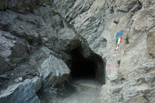 istock Traversette Hole, Monviso, Piedmont - Italy 1017804322