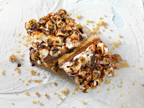 istock Smores Dessert Squares 1017850436
