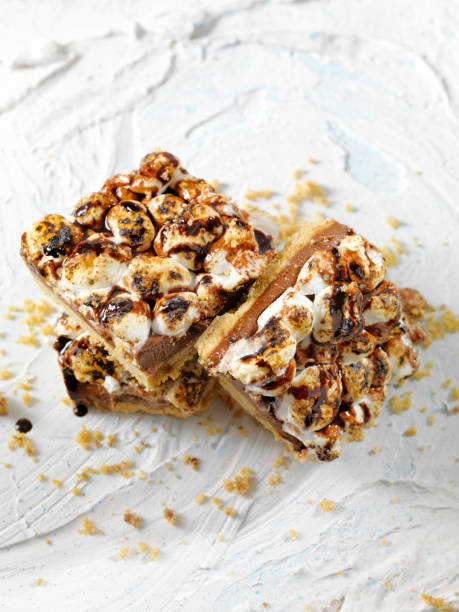 istock Smores Dessert Squares 1017850478