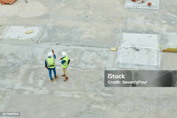 Luftaufnahme Des Gebäudes Inspektoren Stockfoto und mehr Bilder von Baustelle - Baustelle, Baugewerbe, Rat