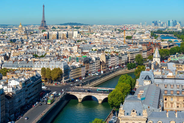 istock Paris cityscape and landmarks 1017869728
