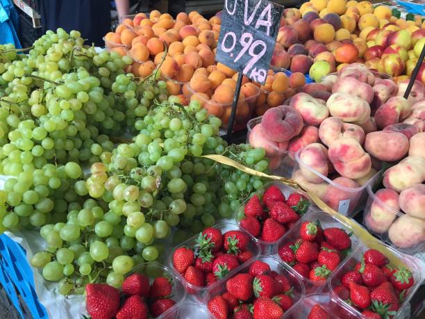 istock Fresh fruit at farmers' market 1018092270