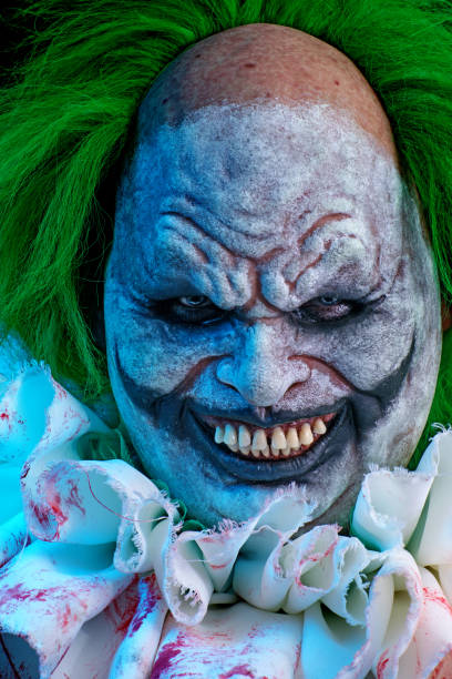 halloween clown - horror monster spooky movie foto e immagini stock