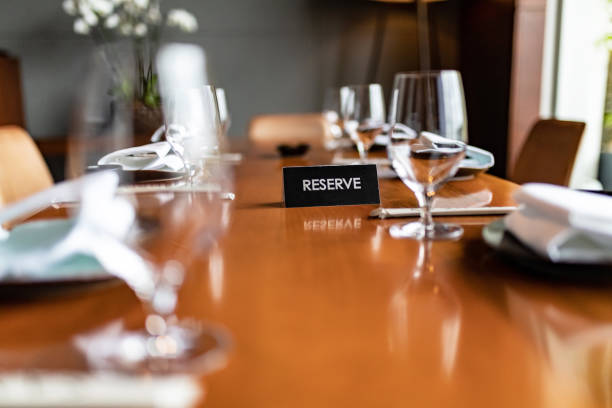 Reservation sign Reservation sign on a dining table in a restaurant 2655 stock pictures, royalty-free photos & images